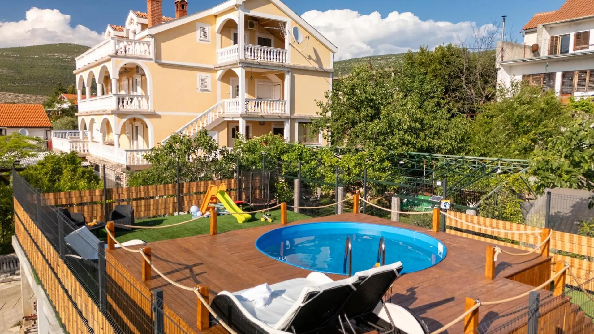 Adriatic Guest House Milic Gornji Karin 0*,  Croatia