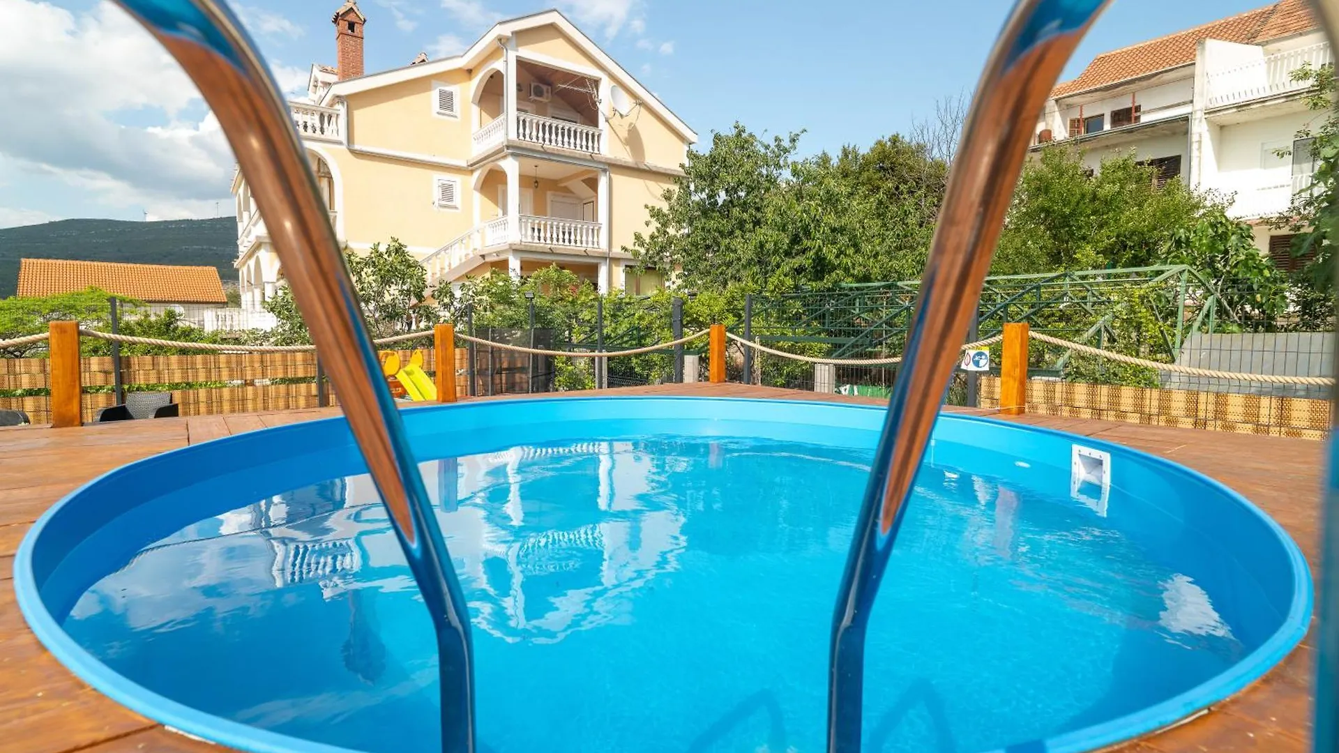 Adriatic Guest House Milic Gornji Karin 0*,  Croatia